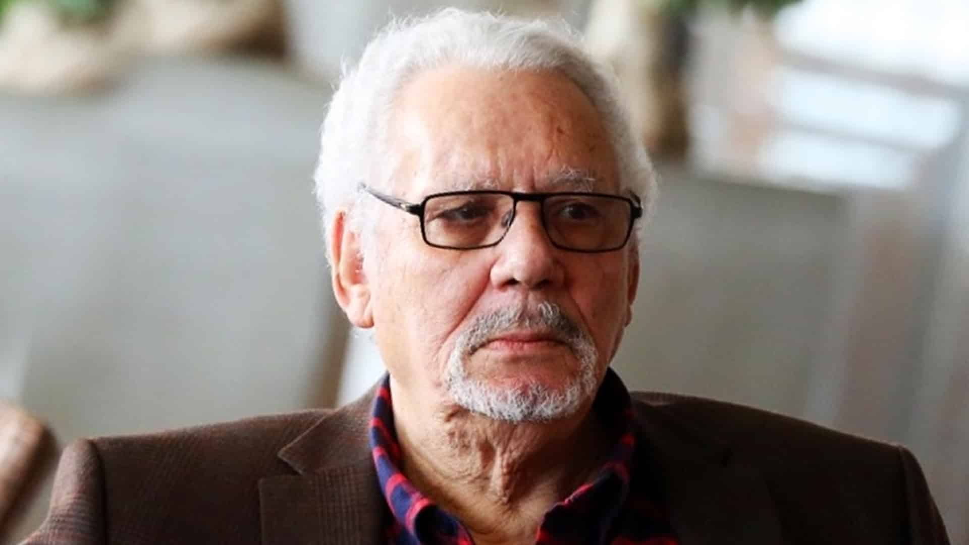 Réactions au retour de Nezzar : entre prudence et lectures politiques