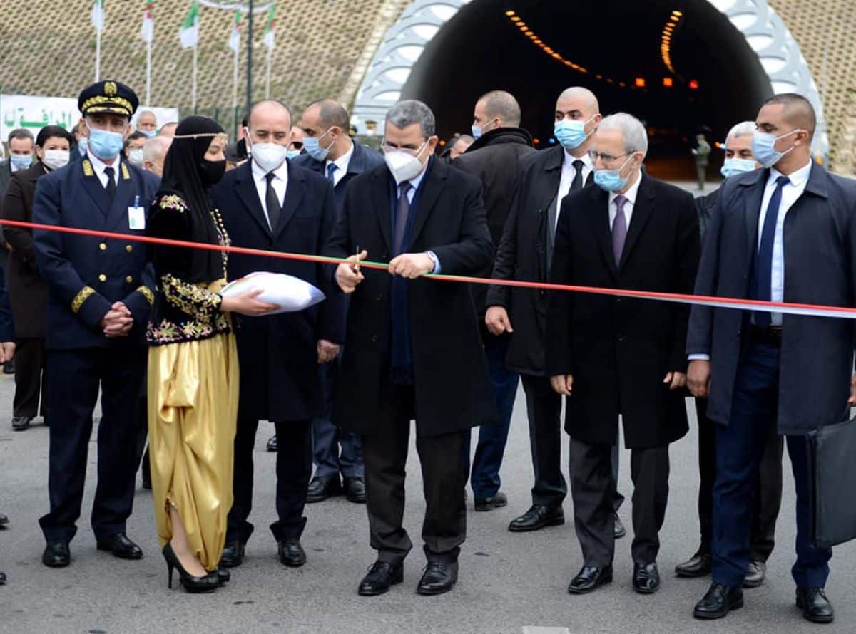 Visites officielles dans les wilayas : les réflexes du passé ont la peau dure