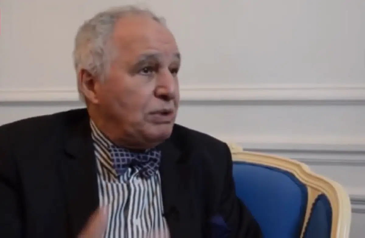 Sid Ahmed Ghozali : « Tirer sur les ambulances n’a jamais été ma tasse de thé »