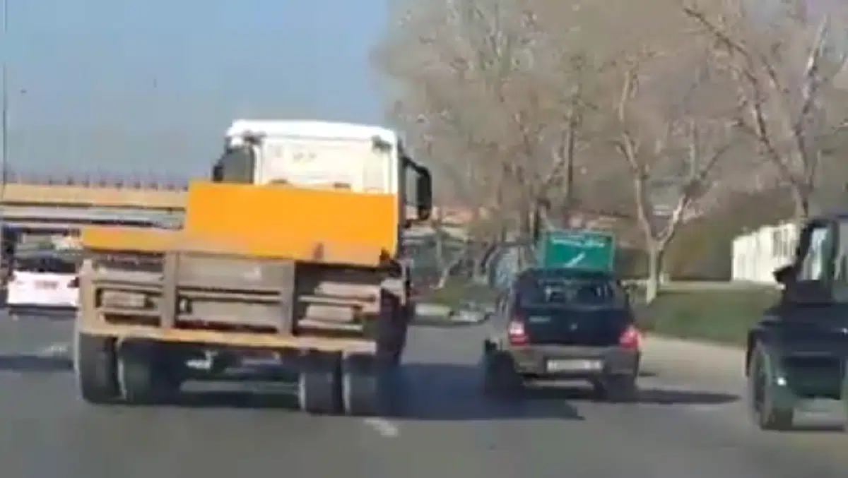 VIDÉO. Un camion fou provoque un accident à l’entrée d’Alger