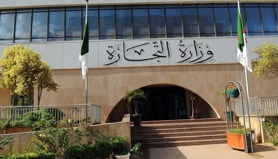 L’Algérie va suspendre l’importation des produits finis