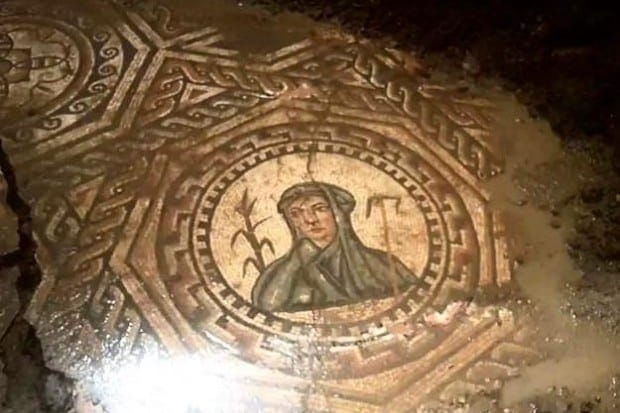 VIDÉO. Jijel : la mosaïque découverte a subi une « destruction quasi-totale »