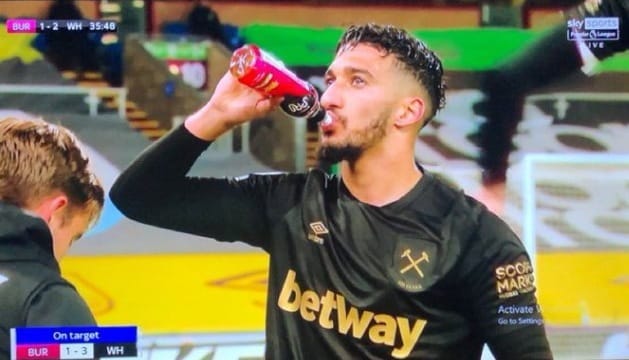 VIDÉO – Match interrompu pour permettre à Benrahma de rompre le jeûne