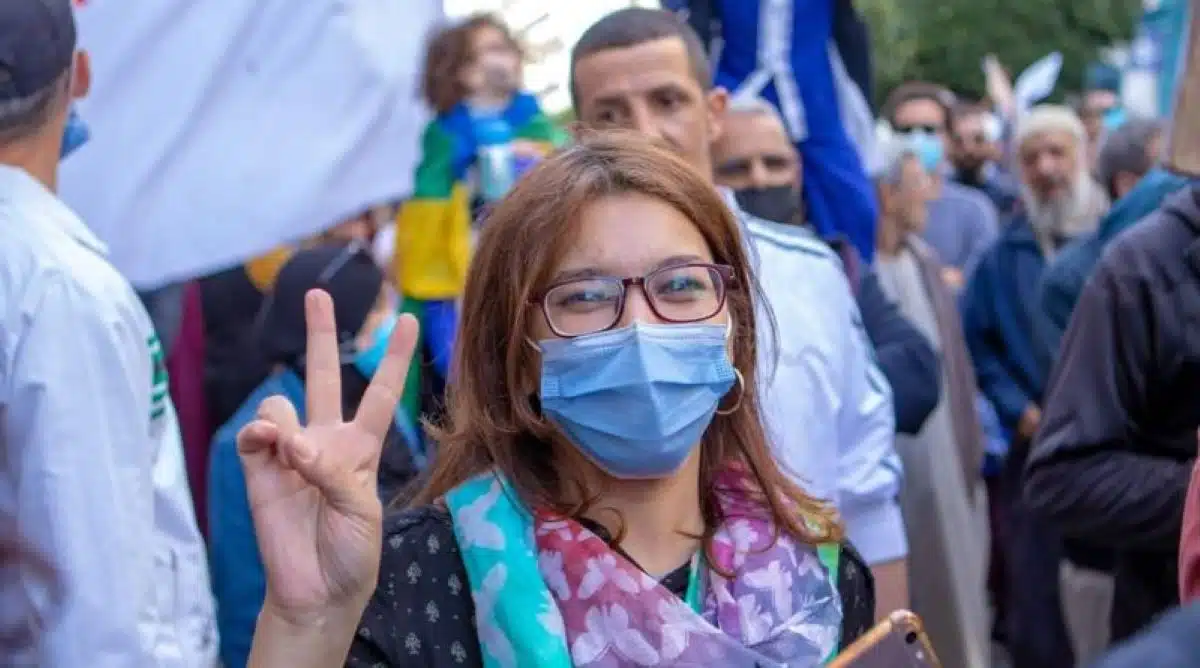 Garde à vue prolongée pour la journaliste Kenza Khattou pour la 2e fois