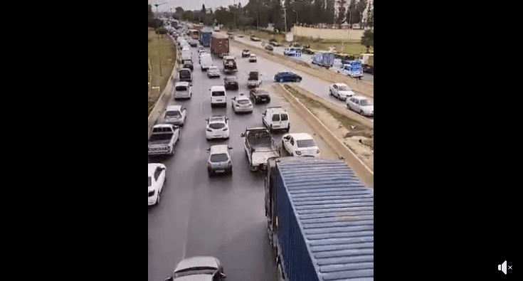 VIDEO – Autoroute Est-Ouest : des voitures empruntent une bretelle en sens inverse