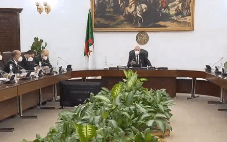 Gestion du covid en Algérie : des décisions incompréhensibles