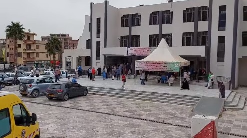 VIDÉO – Vaccination : la différence entre un centre algérien et saoudien