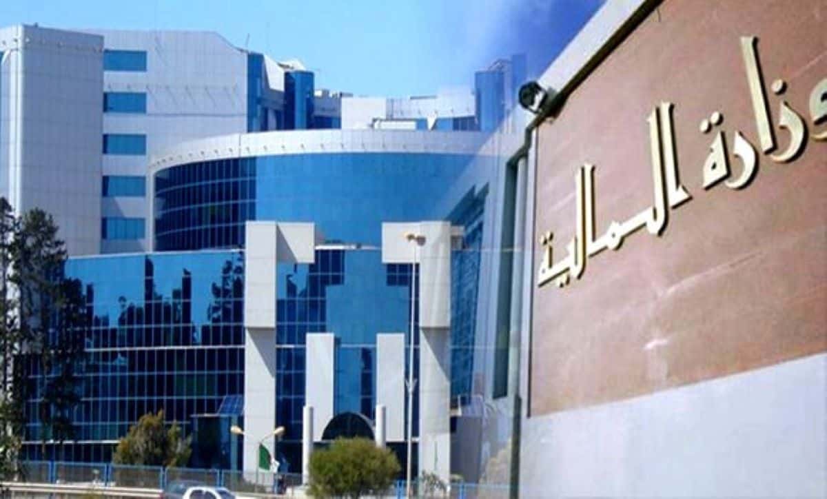 L’Algérie envisage de taxer davantage les importations