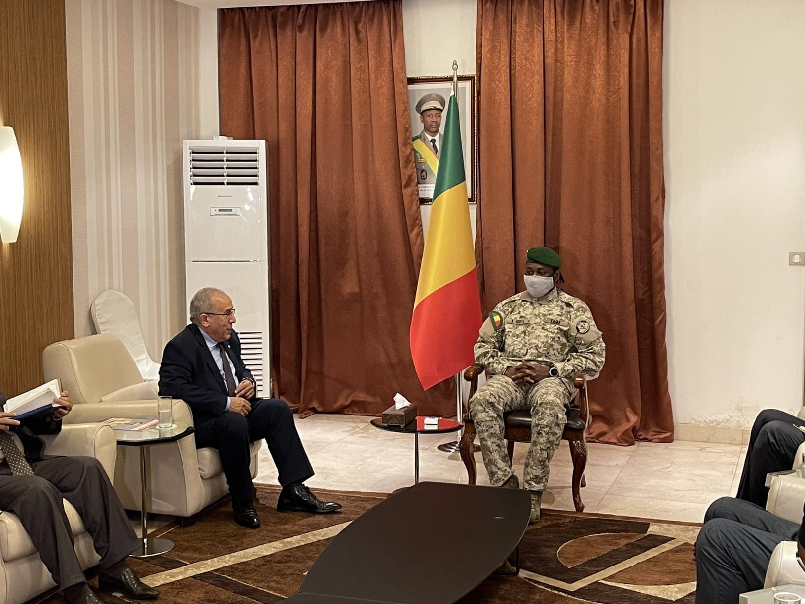 Algérie –  France : Lamamra répond à Macron
