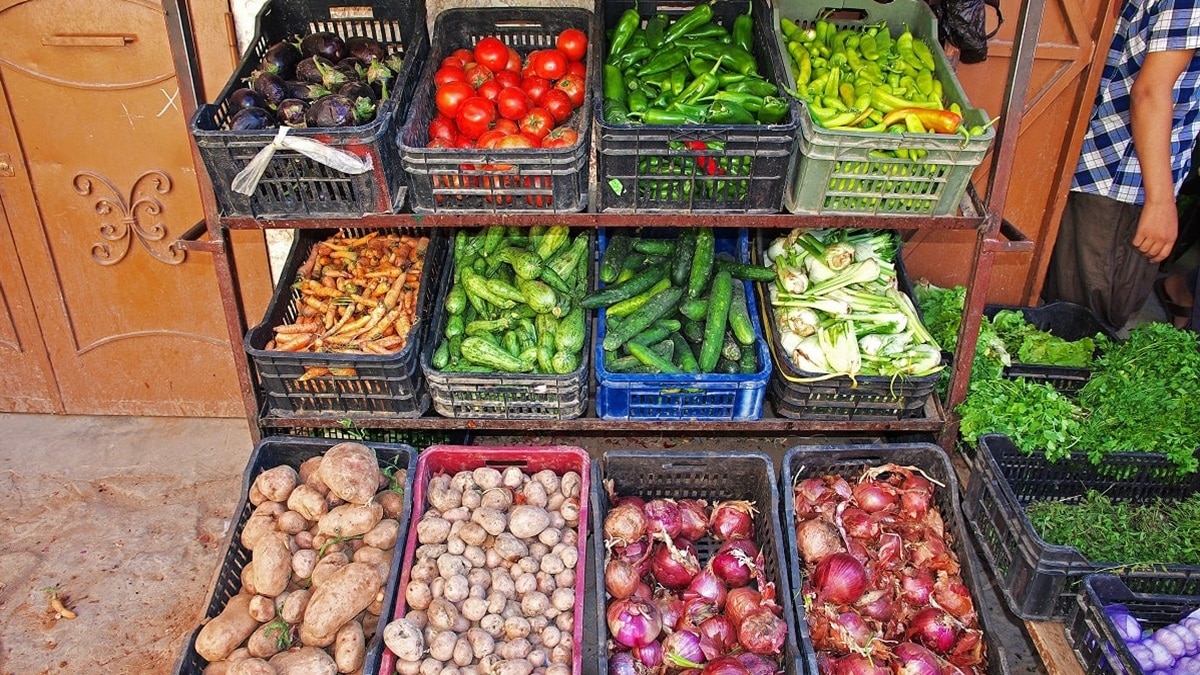VIDÉO. Au marché « aux mille épices » de Maghnia