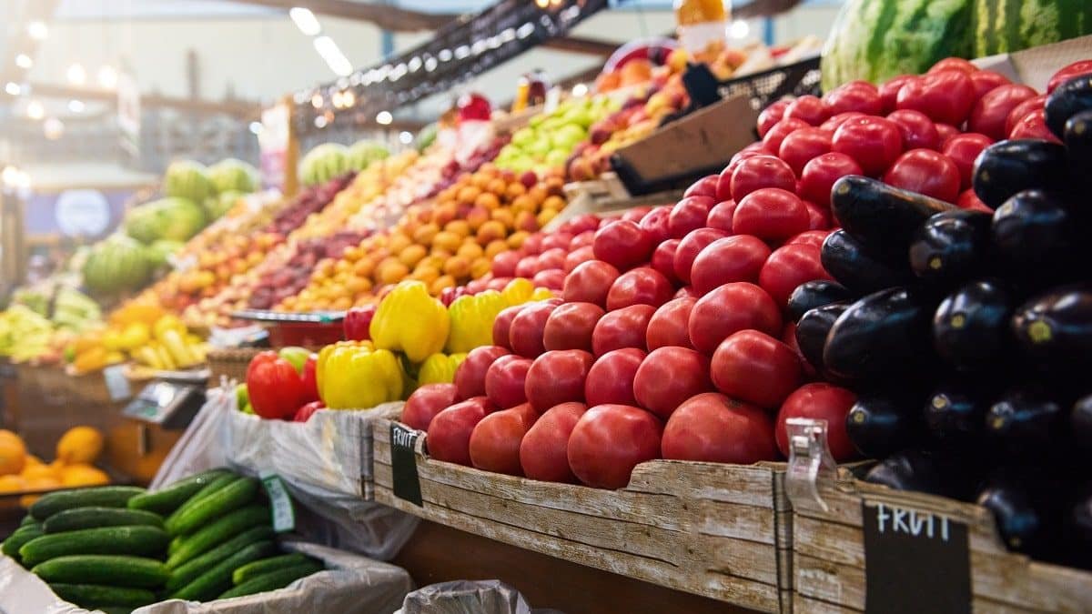 Hausse des prix : la pomme, la banane et les dattes intouchables