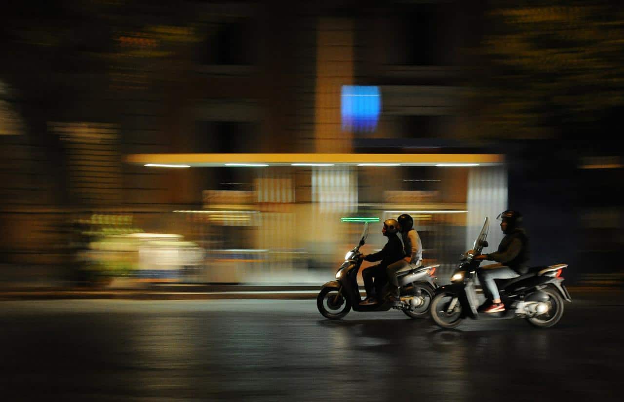 Routes algériennes : la jungle des motos et des motards