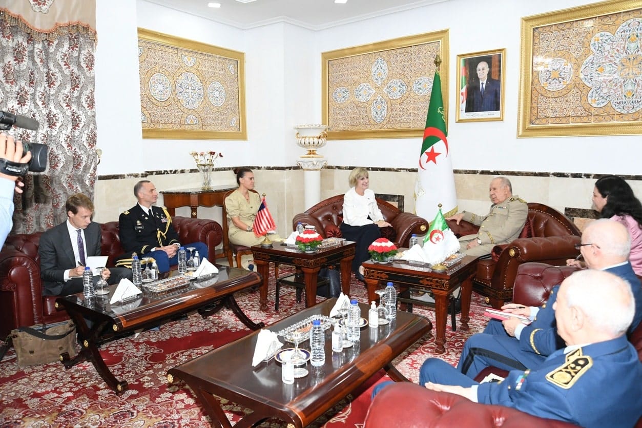 L’ambassadrice des États-Unis à Alger reçue par Chanegriha