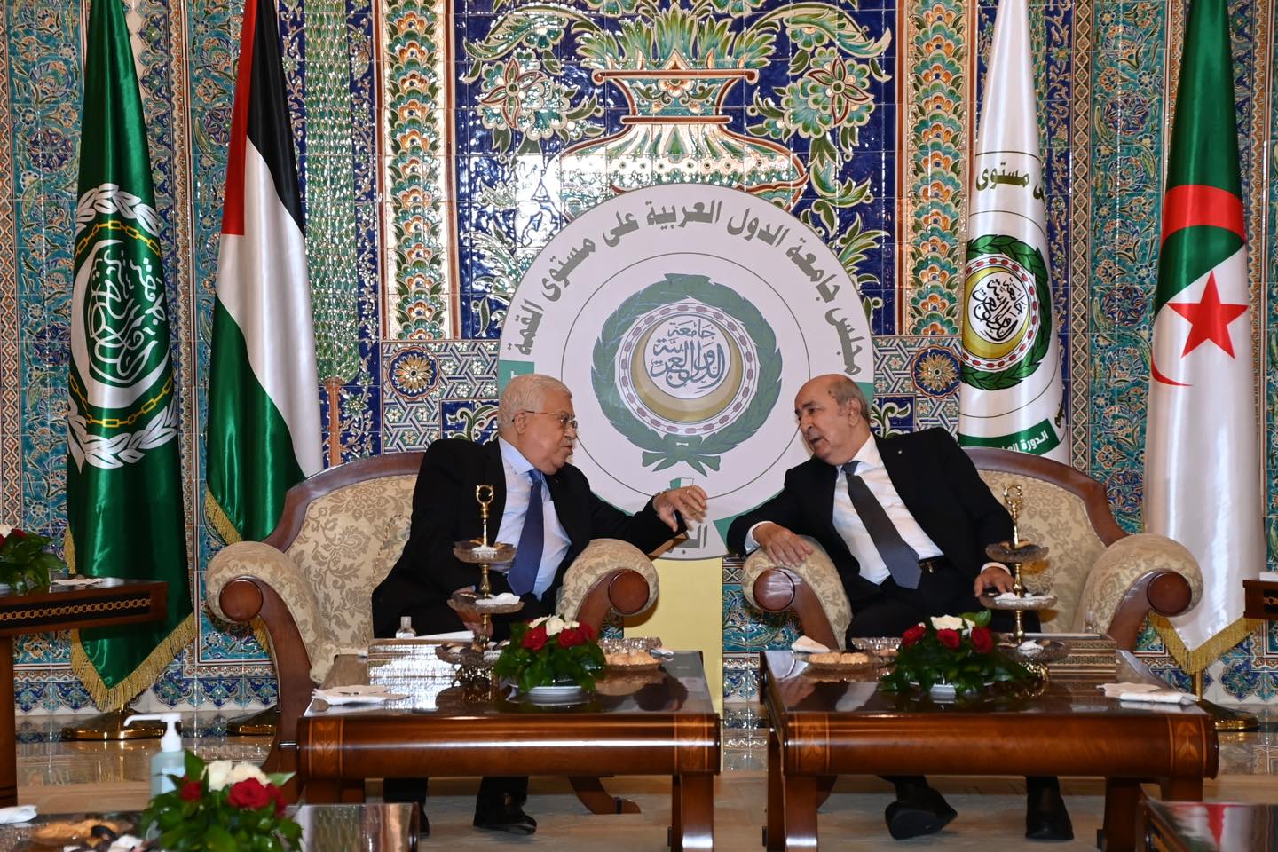 Arrivée à Alger de plusieurs dirigeants arabes