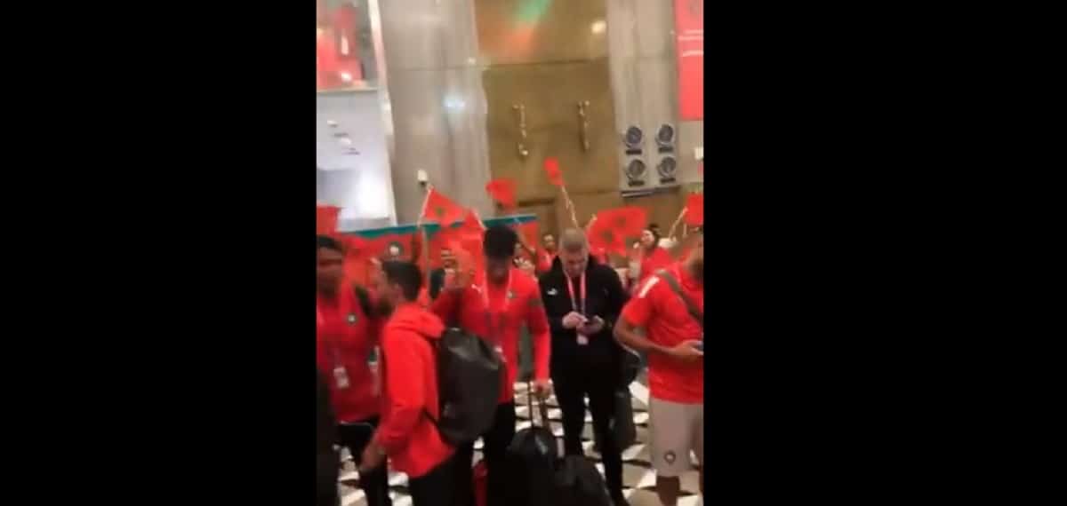Un chant du MCA entonné par des supporters marocains à Doha – Vidéo