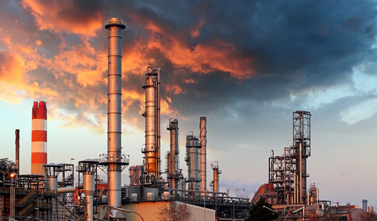 Le pétrole devrait se maintenir au-dessus de 100 dollars en 2023