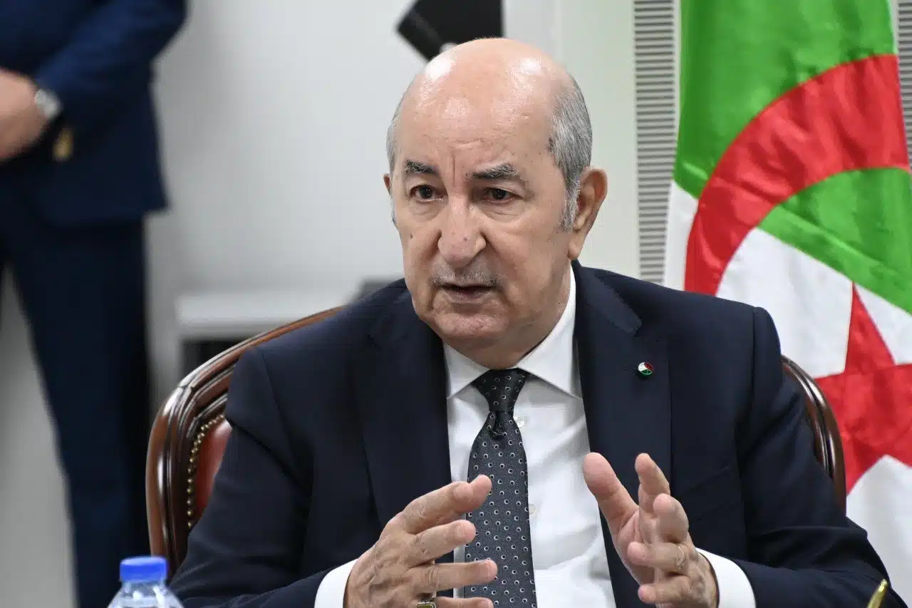 Algérie : Tebboune ordonne de « ne pas gêner » la circulation des Tunisiens