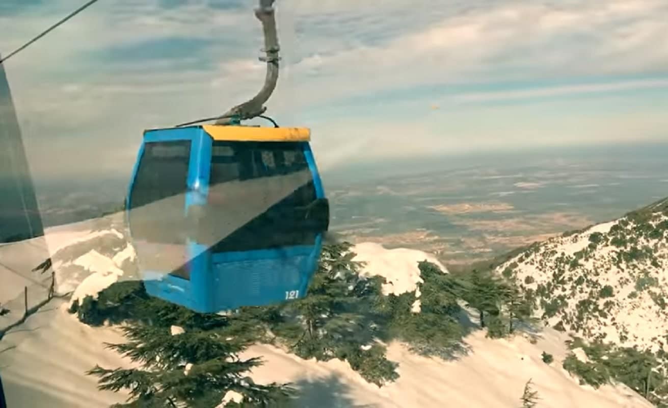Chréa sous la neige : l’incroyable ruée sur la station climatique – Vidéo