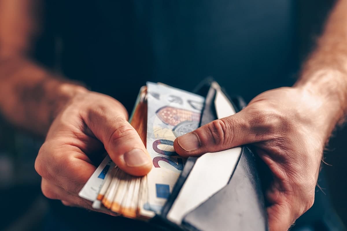 Marché noir des devises en Algérie : les raisons de la flambée