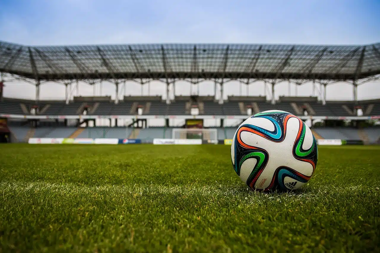 Football : Sonatrach disposée à reprendre le MC Oran
