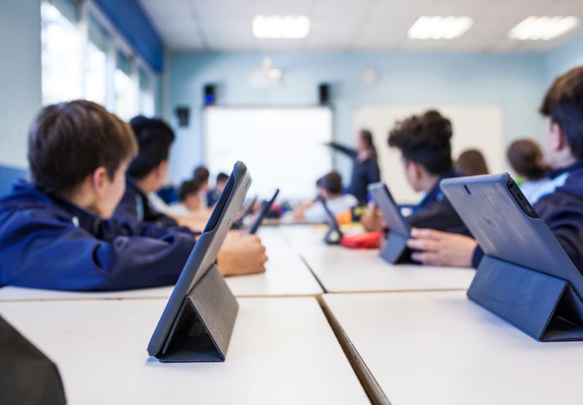 Tablette à l’école : l’Algérie doit-elle suivre l’exemple de la Suède ?