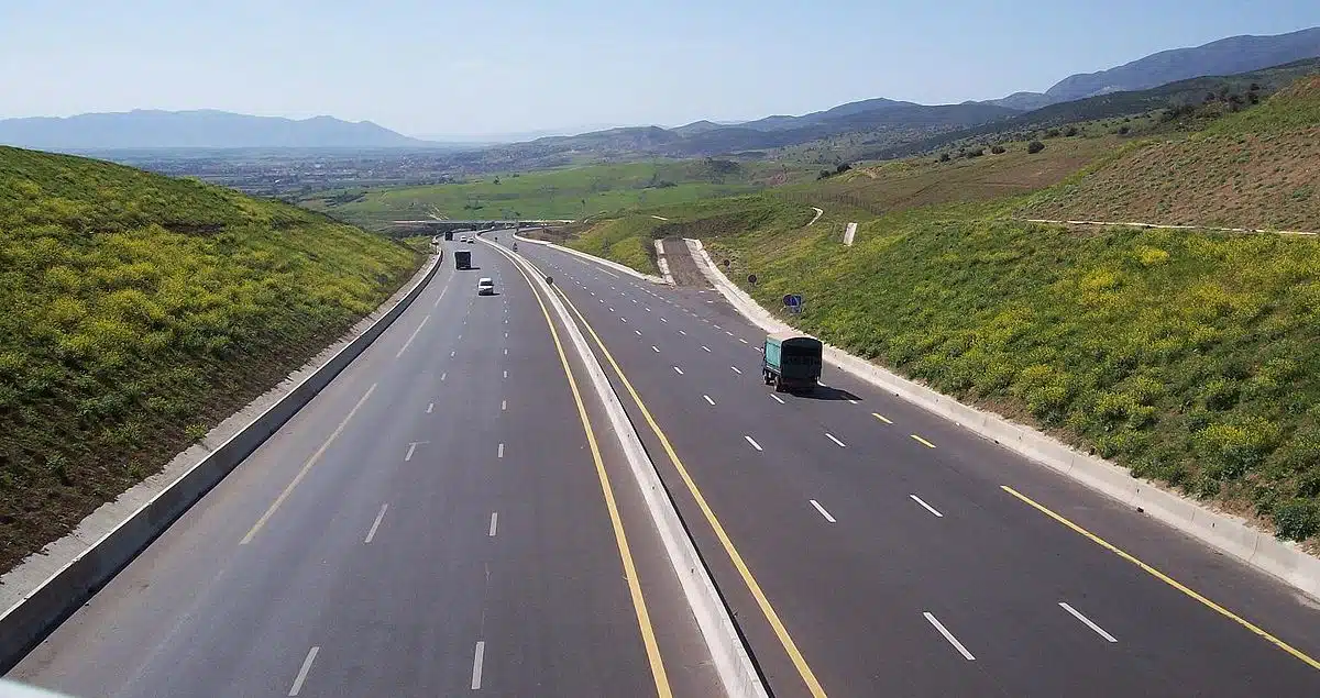Algérie : l’autoroute est-ouest va-t-elle devenir payante à la fin du mois ?