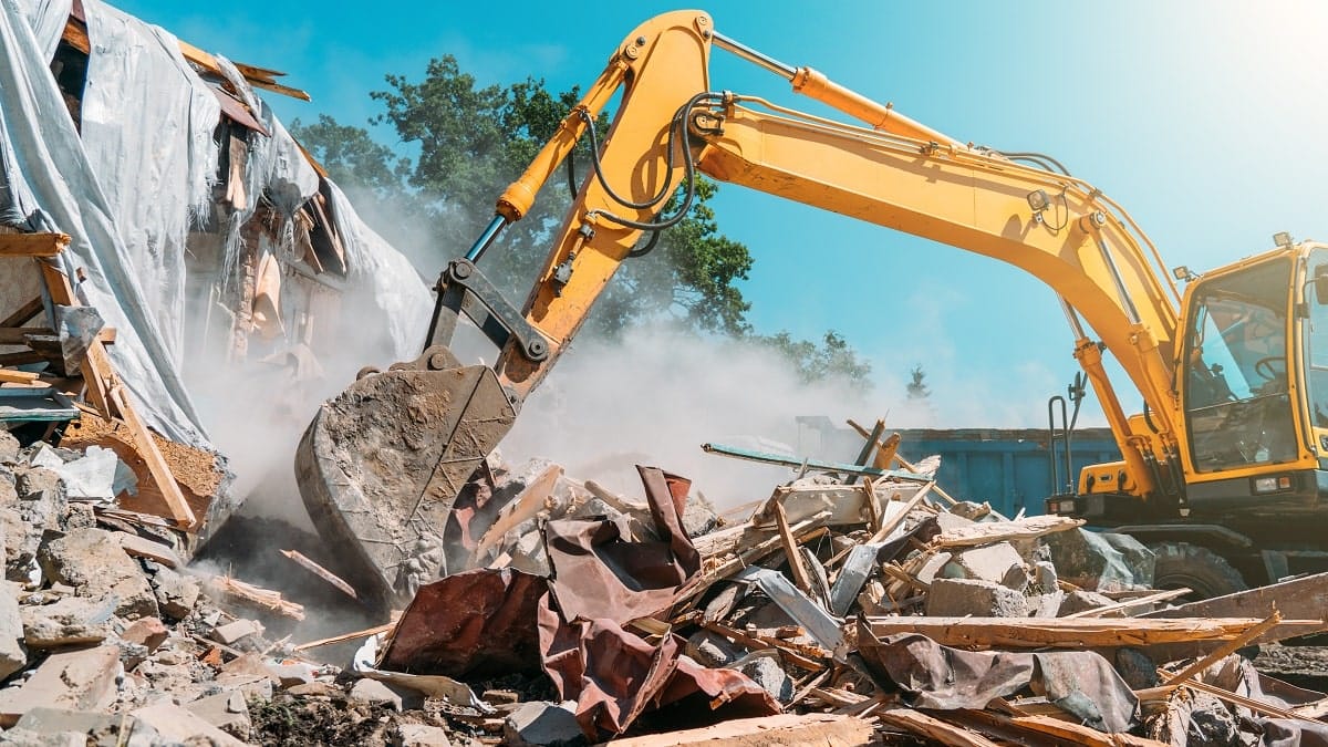Béchar : une famille de 11 personnes s’en prend au maire et se retrouve en prison