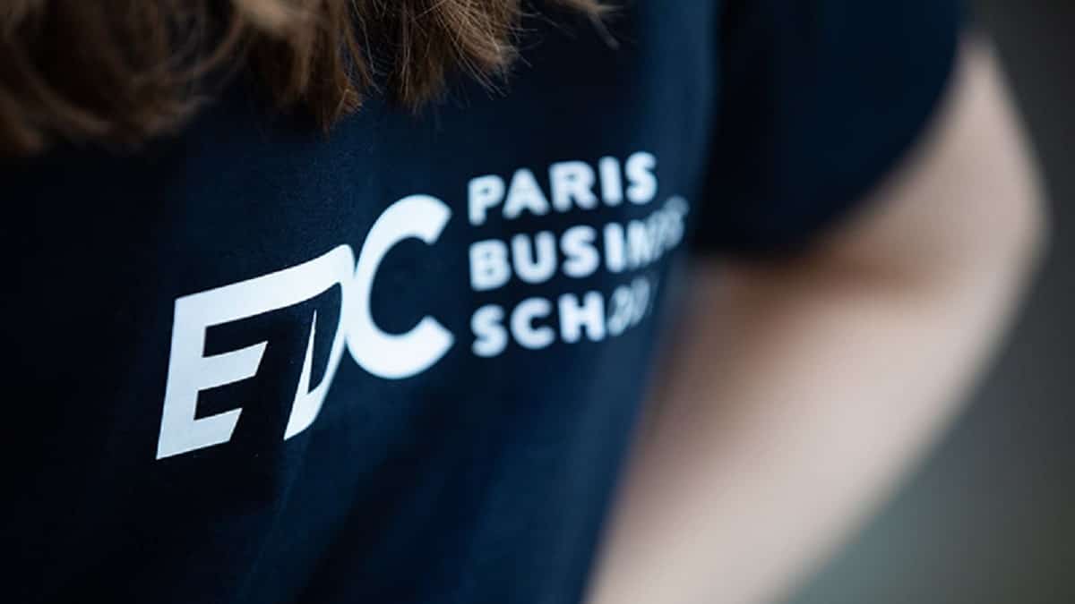 Visa d’études refusé : des étudiants algériens « arnaqués » en France ?