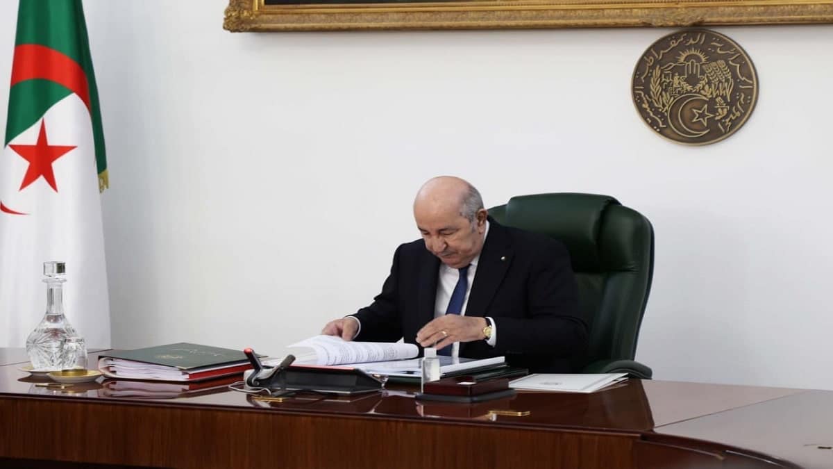 Conseil des ministres : Tebboune trace une feuille de route à Larbaoui