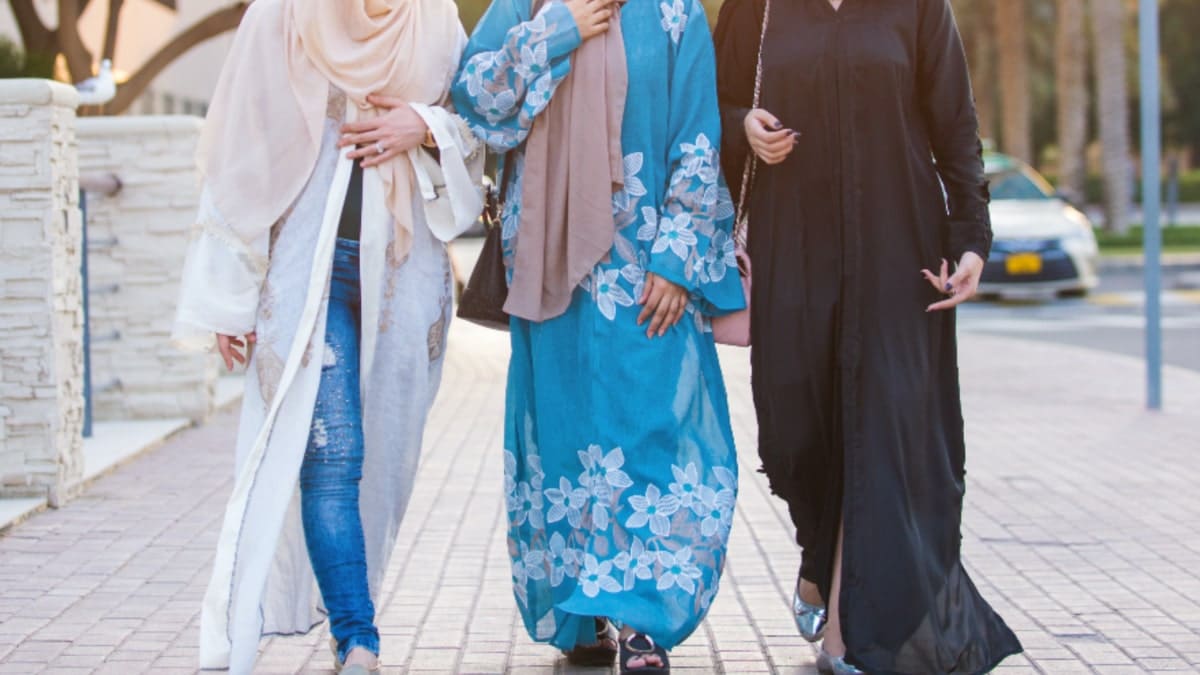 Abaya en France : un coup politique à l’objectif inavoué ?