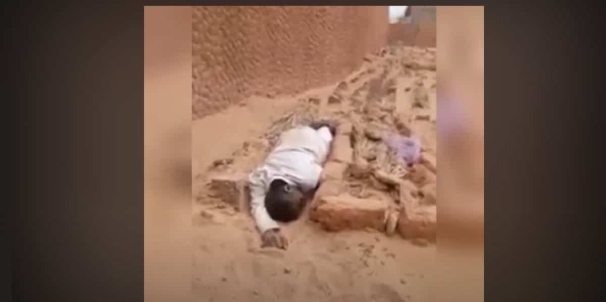 L’histoire poignante d’un Algérien qui a perdu sa maman (vidéo)