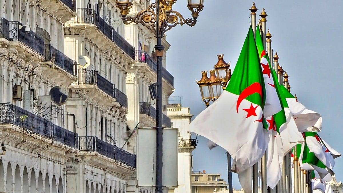 Élection présidentielle en Algérie : Zoubida Assoul, première candidate déclarée
