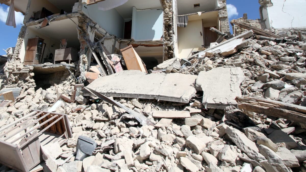 Séisme au Maroc : le bilan s’alourdit, l’Algérie exprime sa « tristesse »