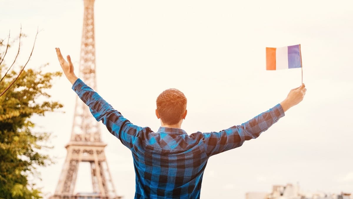 Loi immigration en France : les étudiants étrangers lourdement pénalisés