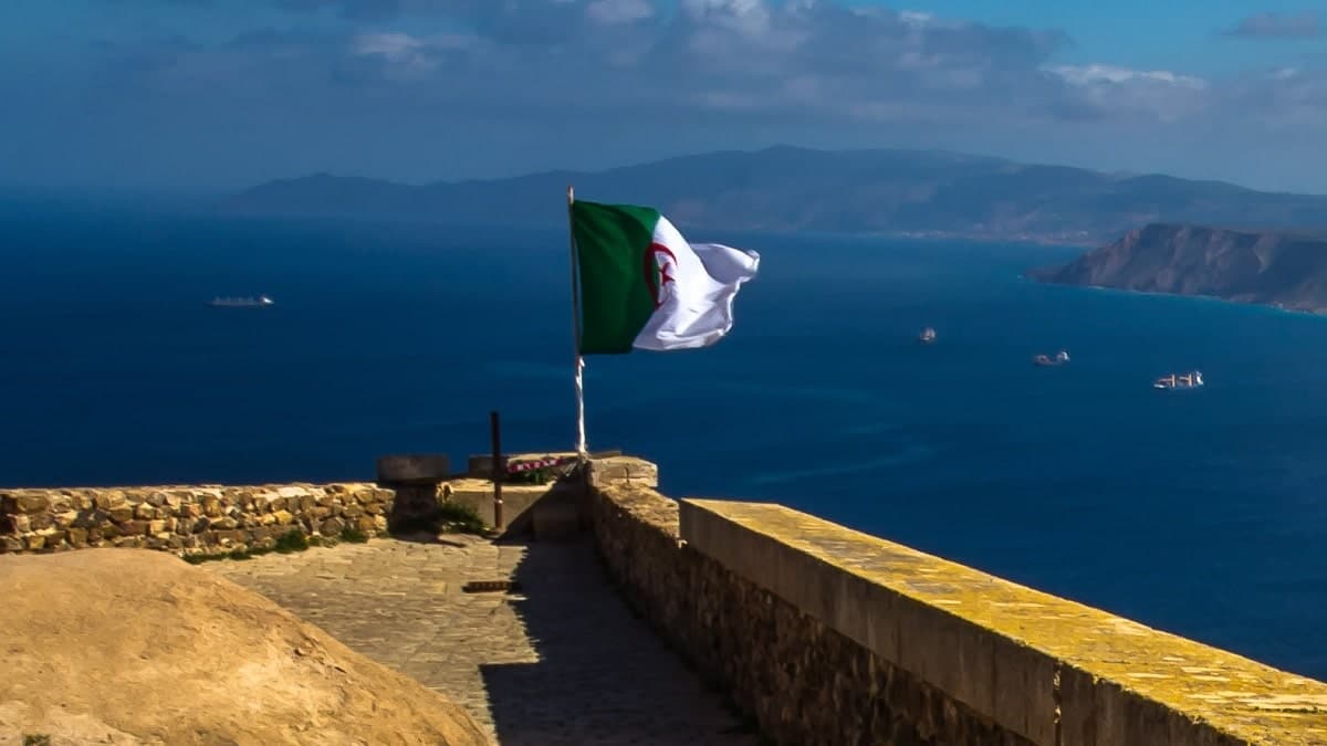 Alger-Marseille, euro-dinar, Algérie, Amoura à Liverpool ?…les dernières infos