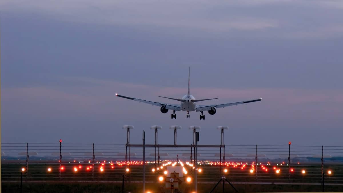 Des passagers marocains tentent de fuir après l’atterrissage de leur avion en Italie