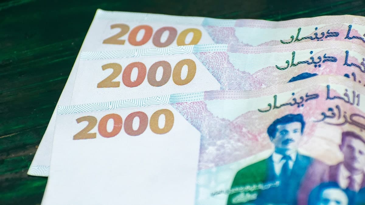 Bureaux de change en France : pourquoi le dinar algérien n’est pas accepté