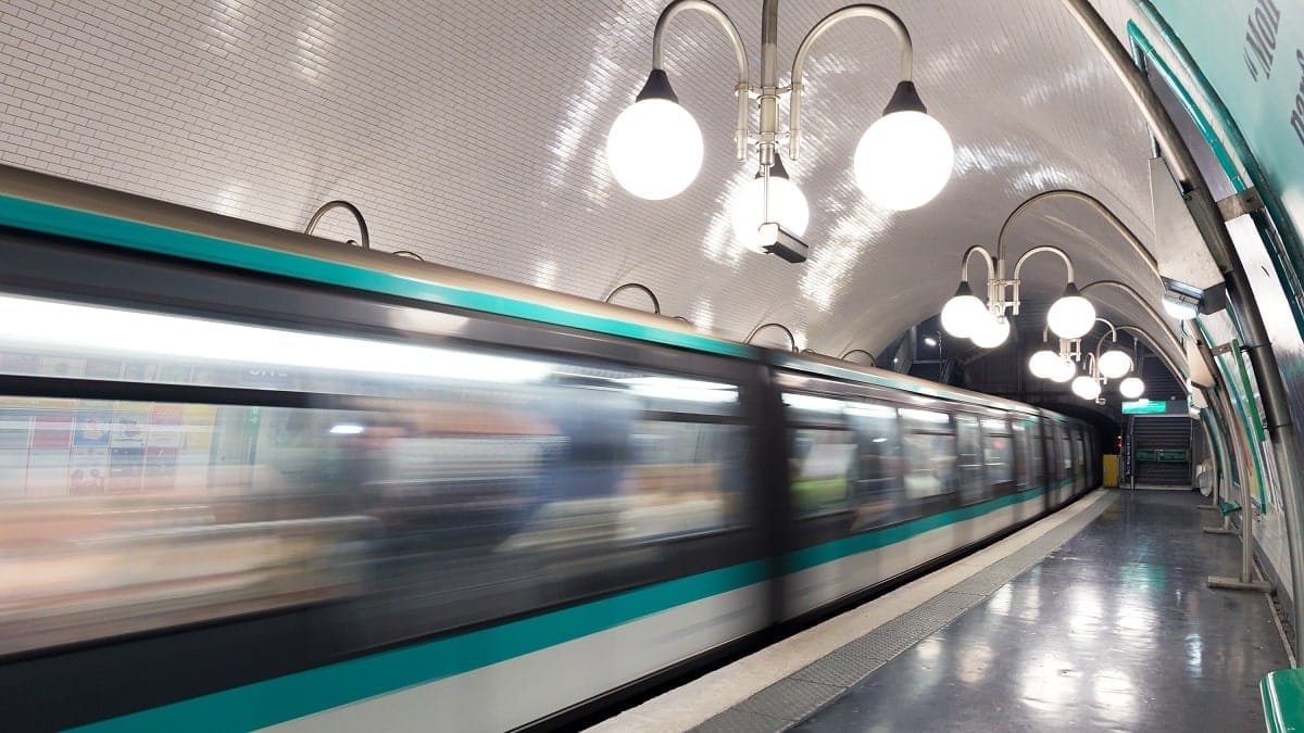 Air Algérie : Paris Orly accessible en métro à partir de juin