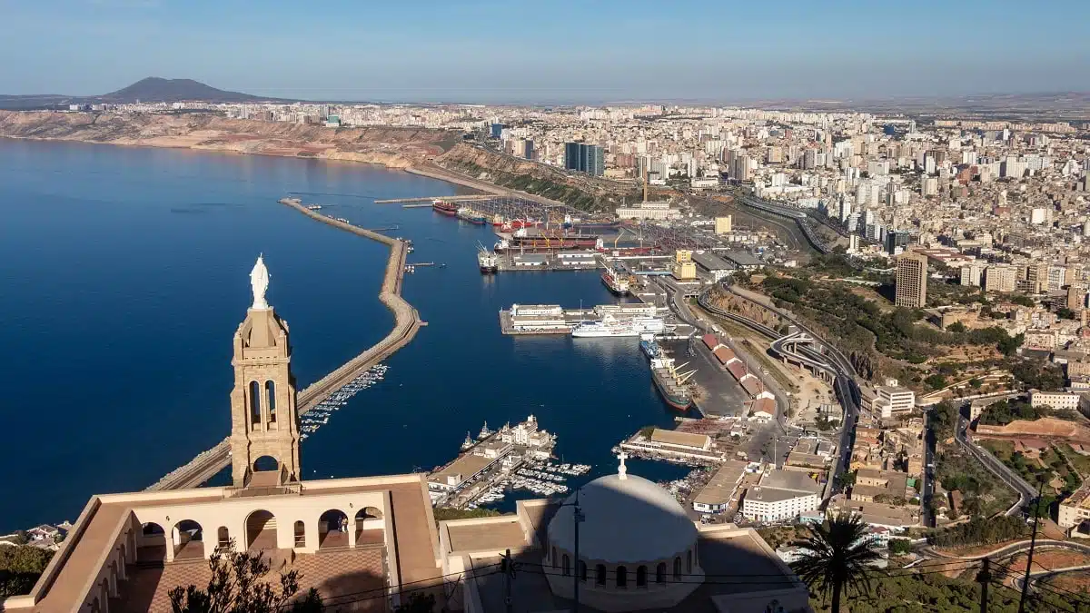 VIDÉO. Oran : les habitants se plaignent du manque d&rsquo;eau potable