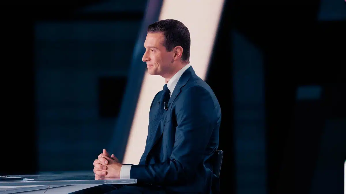 France : Jordan Bardella veut lui aussi emprunter l&rsquo;ascenseur électoral algérien