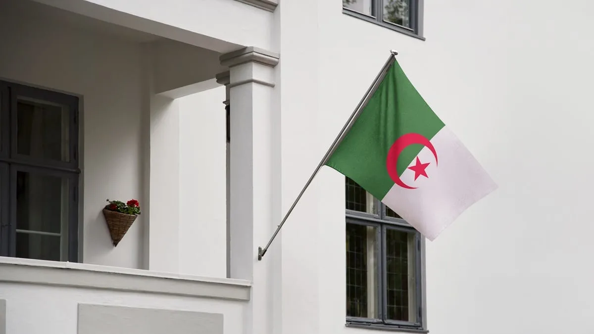 Consulats d’Algérie : avis important aux jeunes de la diaspora