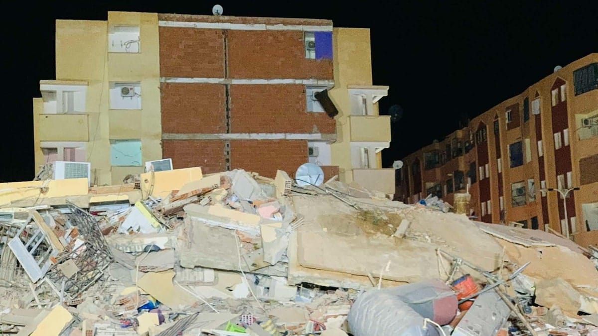 Effondrement spectaculaire d’un bâtiment à Béchar (Vidéo)