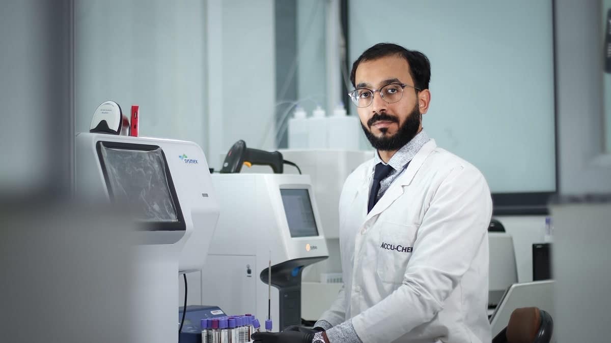 Qui est Lakhdar Hamidatou, le chercheur algérien qui a inventé un kit de refroidissement des panneaux solaires ?