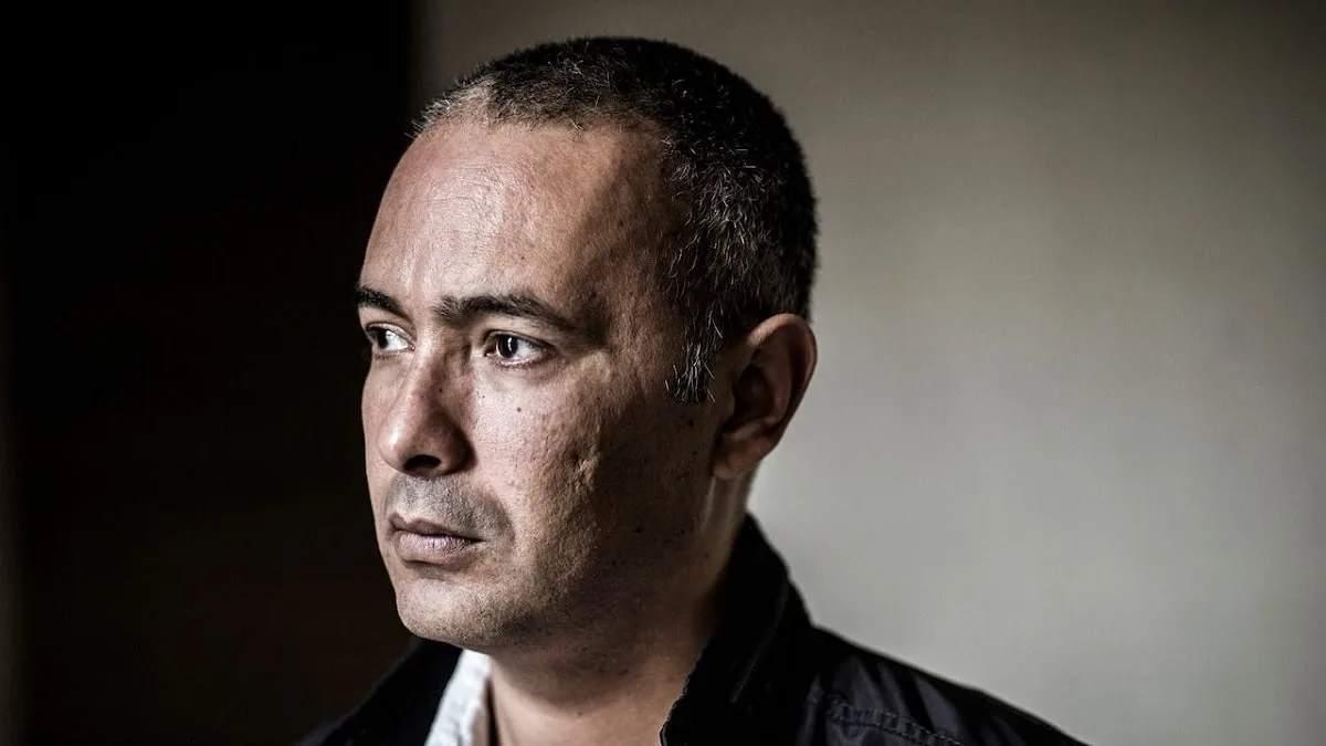 Ce que reprochent les Algériens à Boualem Sansal et Kamel Daoud