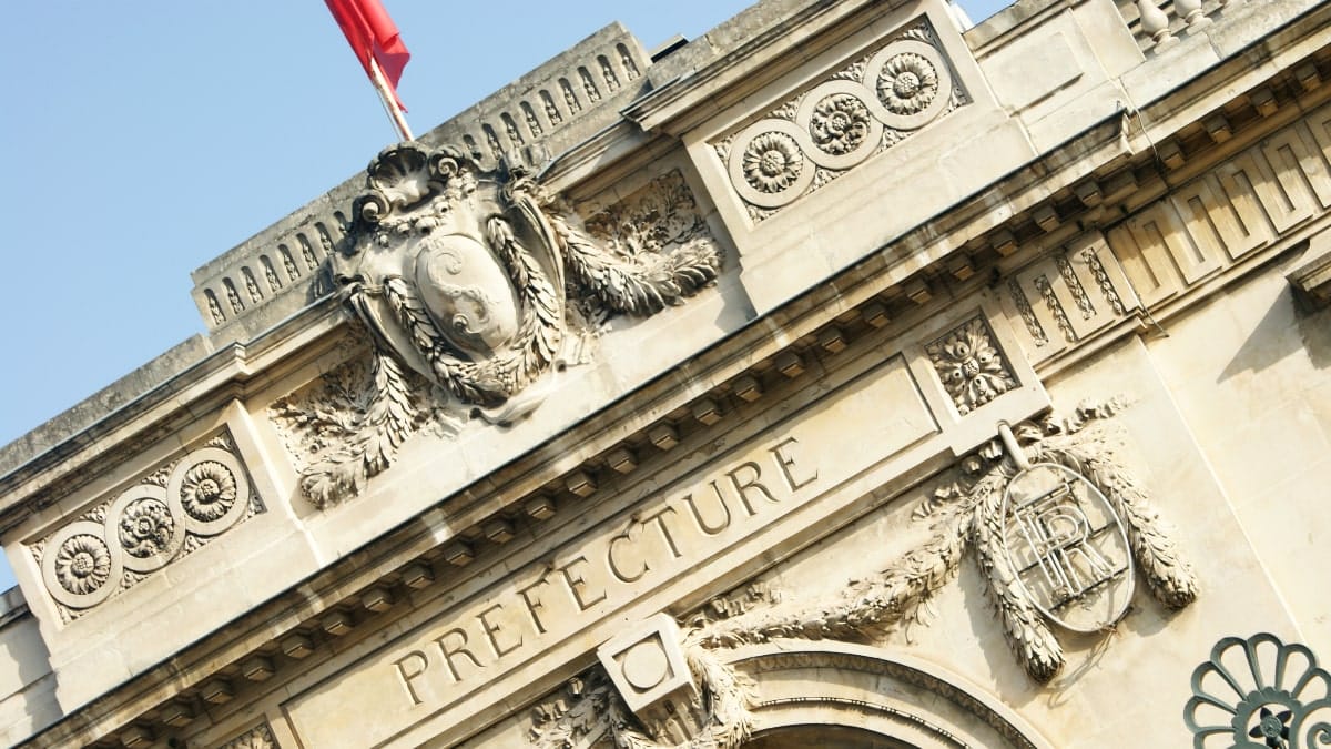 OQTF : il assure qu’il est tunisien mais la préfecture veut l’expulser vers l’Algérie