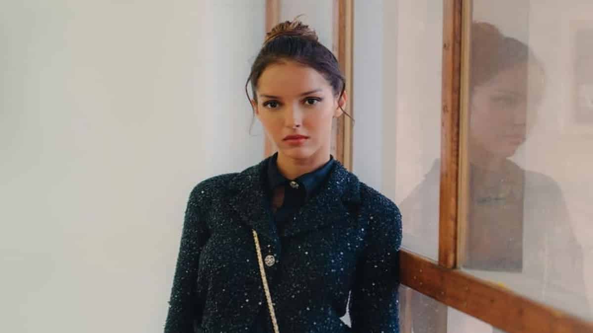 Lyna Khoudri, actrice franco-algérienne et égérie Chanel, déplore les préjugés en France