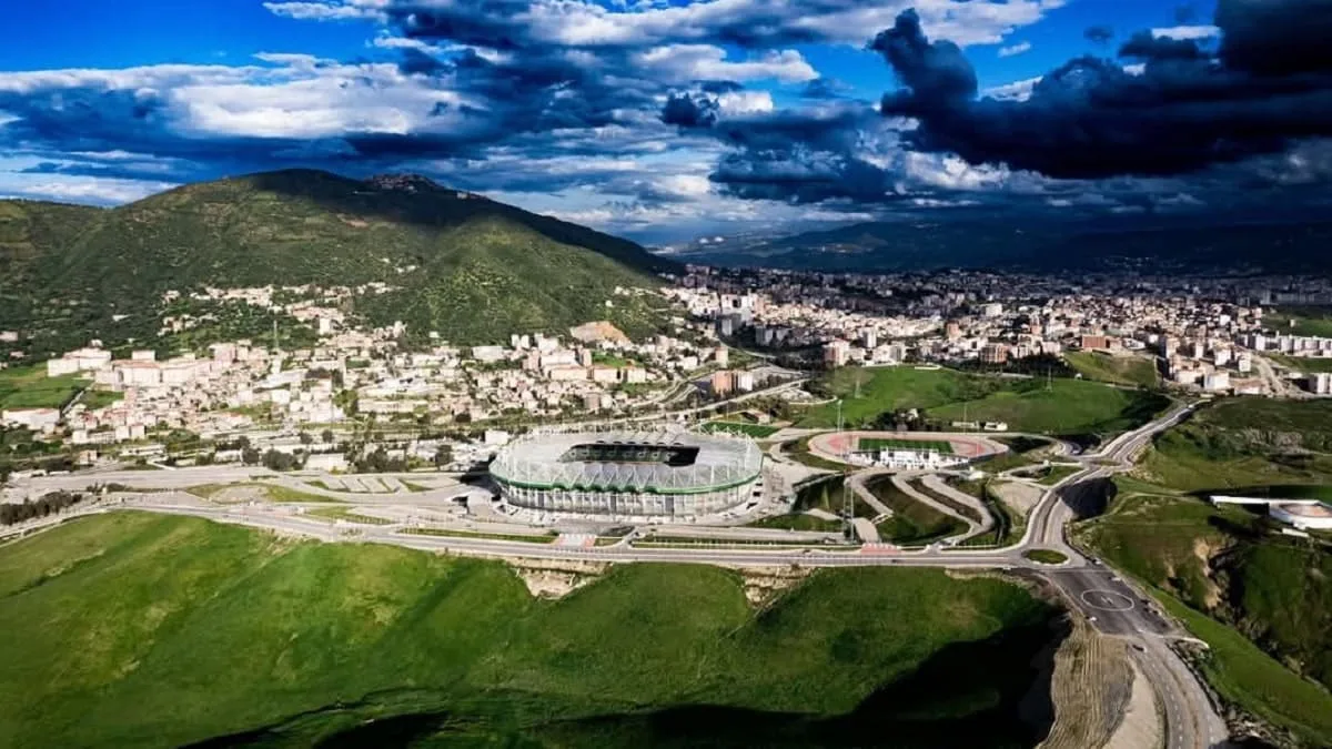 Le stade de Tizi-Ouzou saccagé : la JSK accuse des supporters du CRB