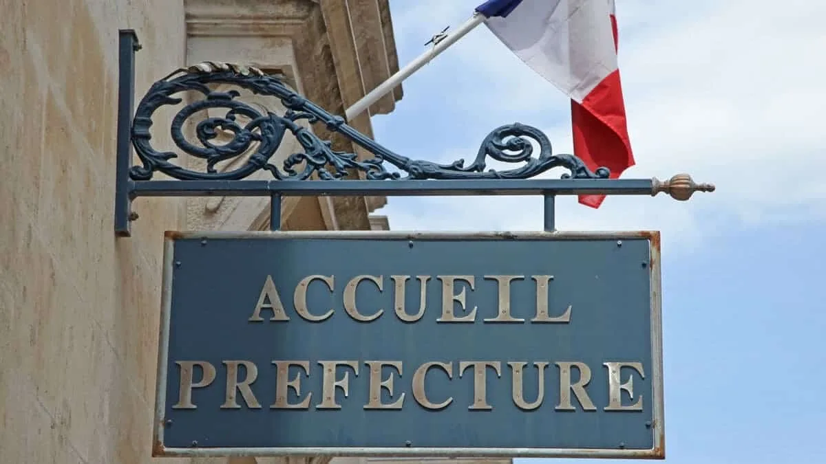 Titre de séjour : un Algérien fait condamner la préfecture de Paris