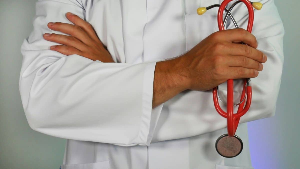 Algérie : un médecin exige un bakchich pour opérer, il se fait arrêter