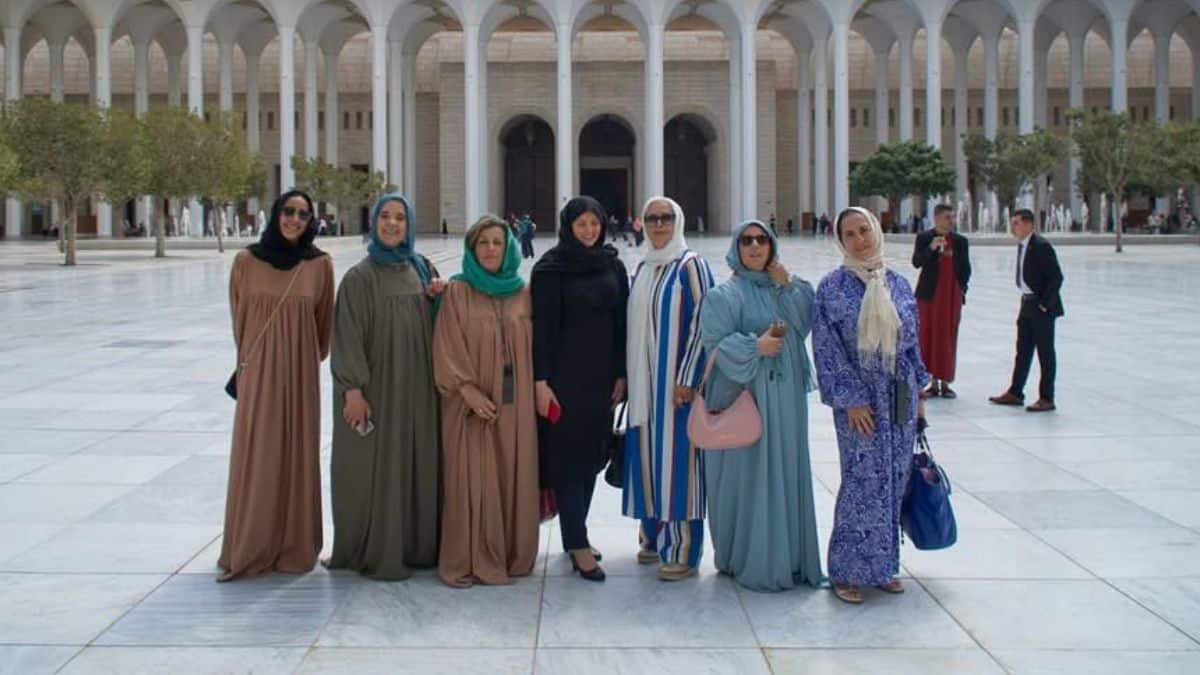 Visite en Algérie : une photo de parlementaires françaises suscite la polémique en France